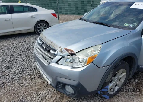 2013 Subaru Outback 2.5I Limited z USA, uszkodzony, nr VIN 4S4BRBKC4D3247796